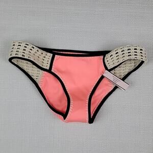 Victoria's Secret crocheted bikini bottom S‎